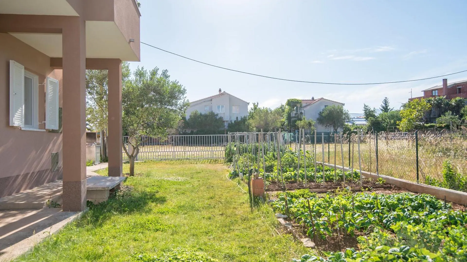 Comfortable Kastel Stafilic Apartment With Balcony Kastela